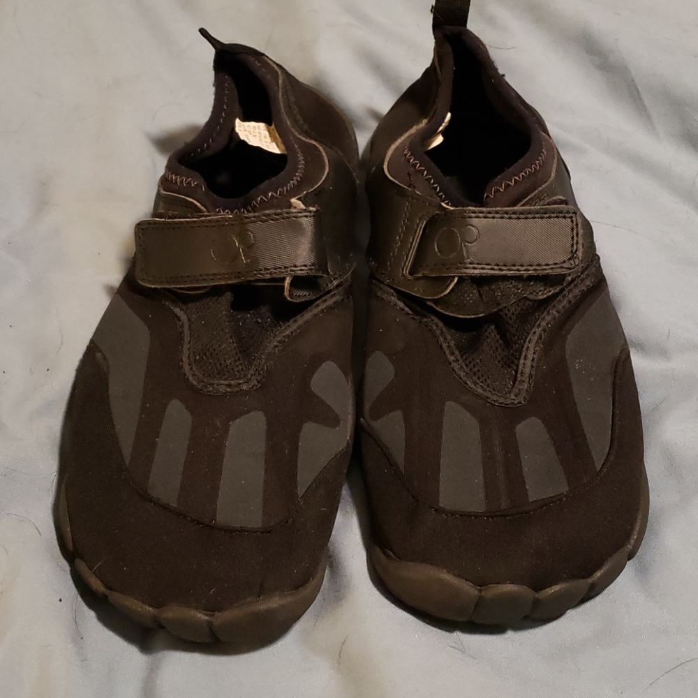 OP water shoe